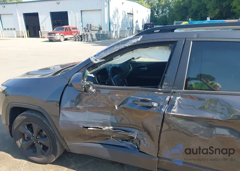 2017 Jeep Cherokee High Altitude 4X4 from USA, damaged, VIN 1C4PJMDS8HW552093